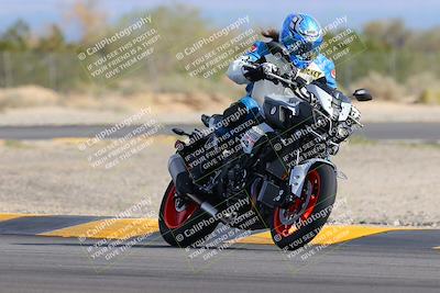 media/Nov-05-2022-SoCal Trackdays (Sat) [[f8d9b725ab]]/Turn 2 (1120am)/